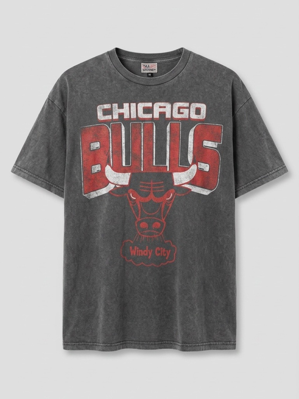 🐂 Vintage Chicago Bulls Windy City Graphic NBA T-Shirt